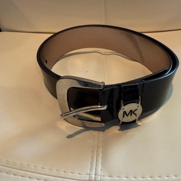 Michael Kors Logo Synthetic Leather Black Belt Size Large GUC - Picture 1 of 6